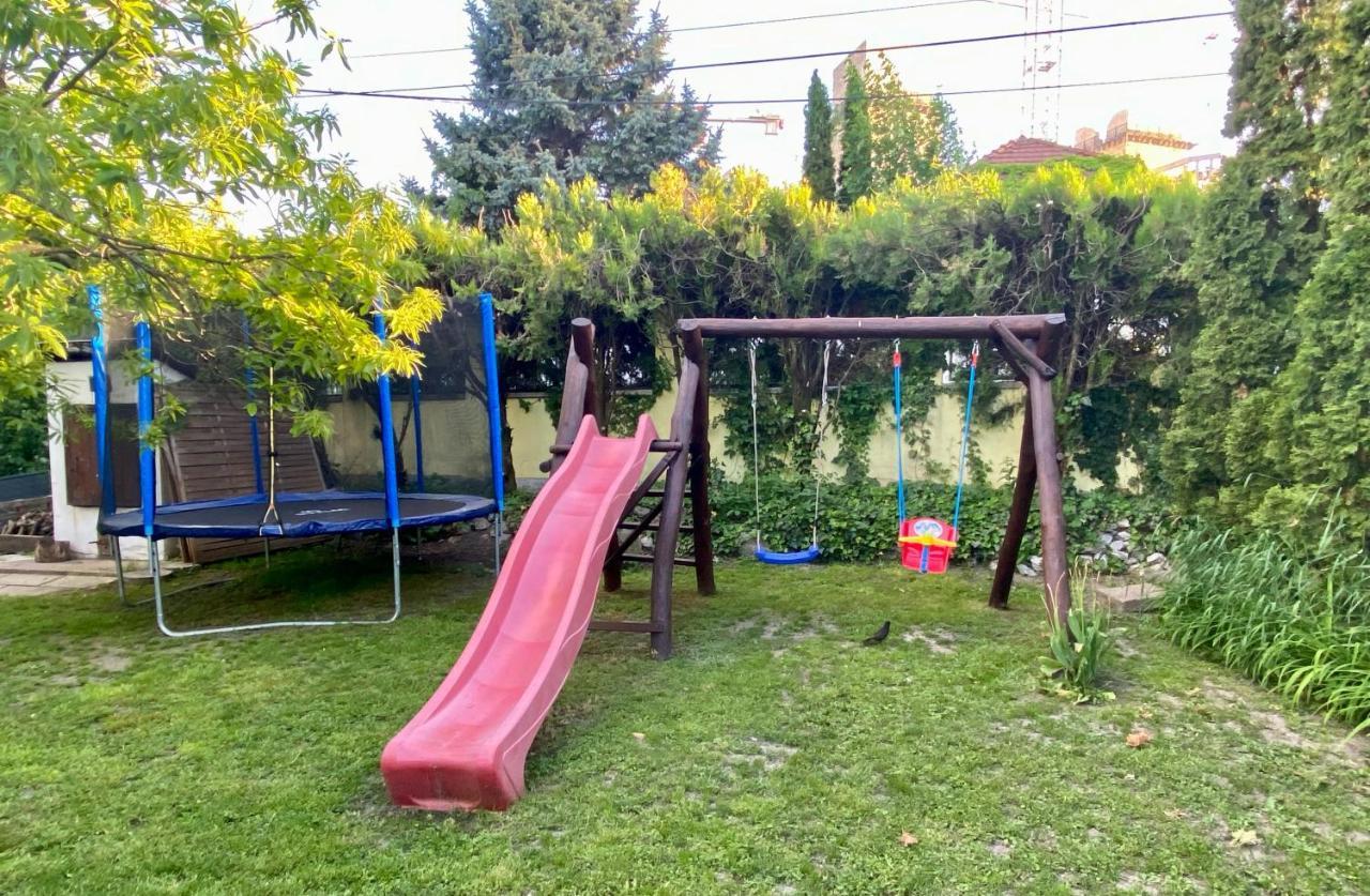 Vararok Vendeghaz - Miskolc Exteriör bild